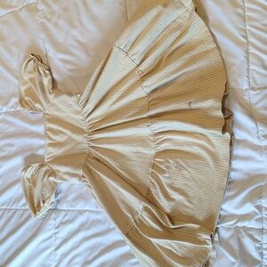 Alice And Ames Size 5 Yellow Striped Dress